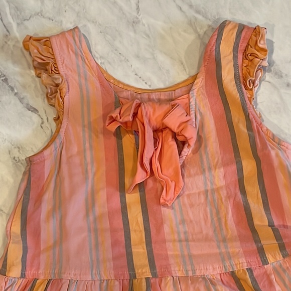 Flutter sleeved dress - Picture 4 of 6